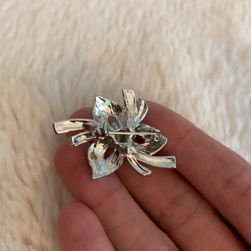 STUNNING Rhinestone Brooch - Picture 2 of 2
